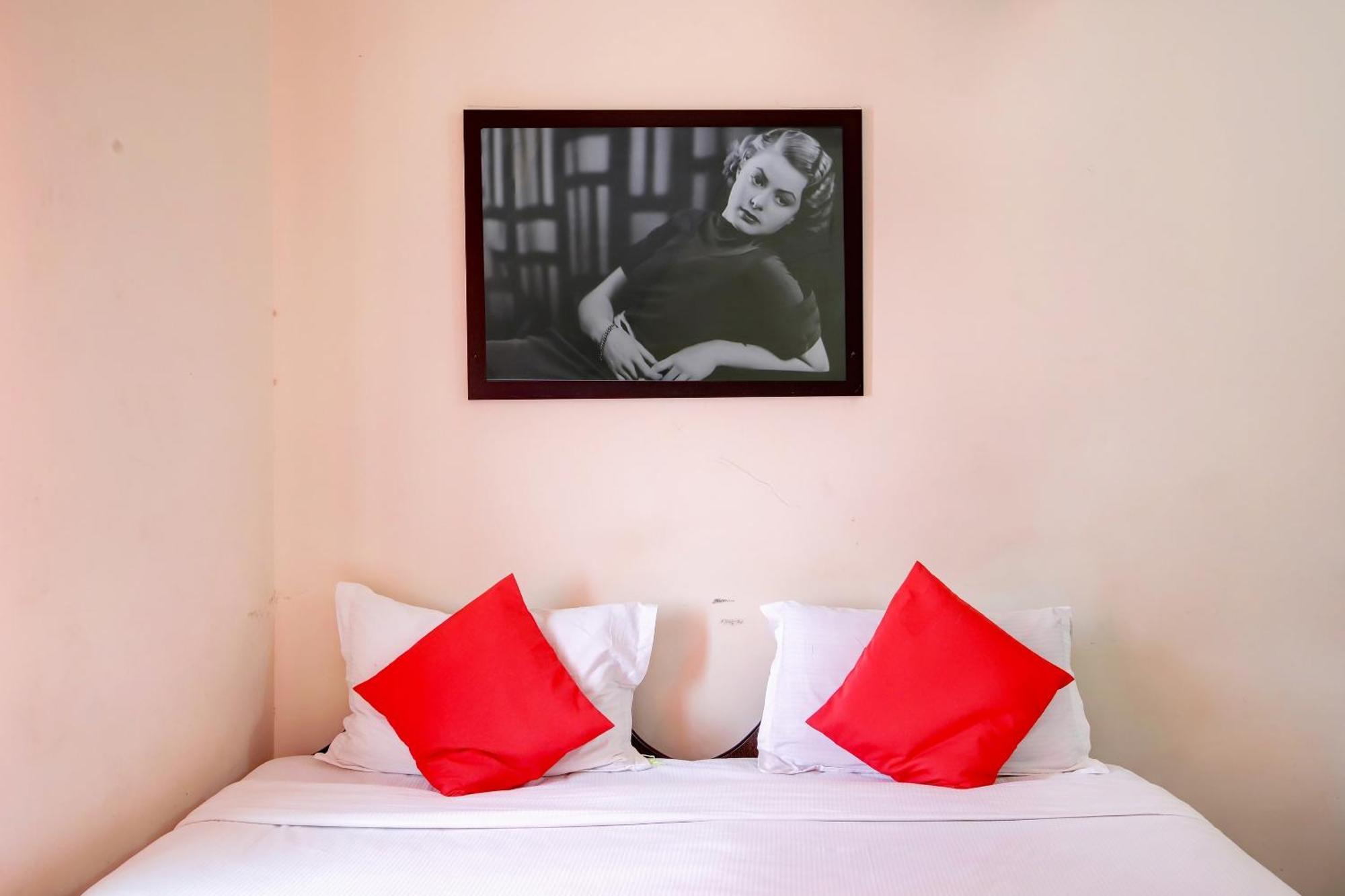 Hotel O Hotel Utsav Palace Bangalore Buitenkant foto