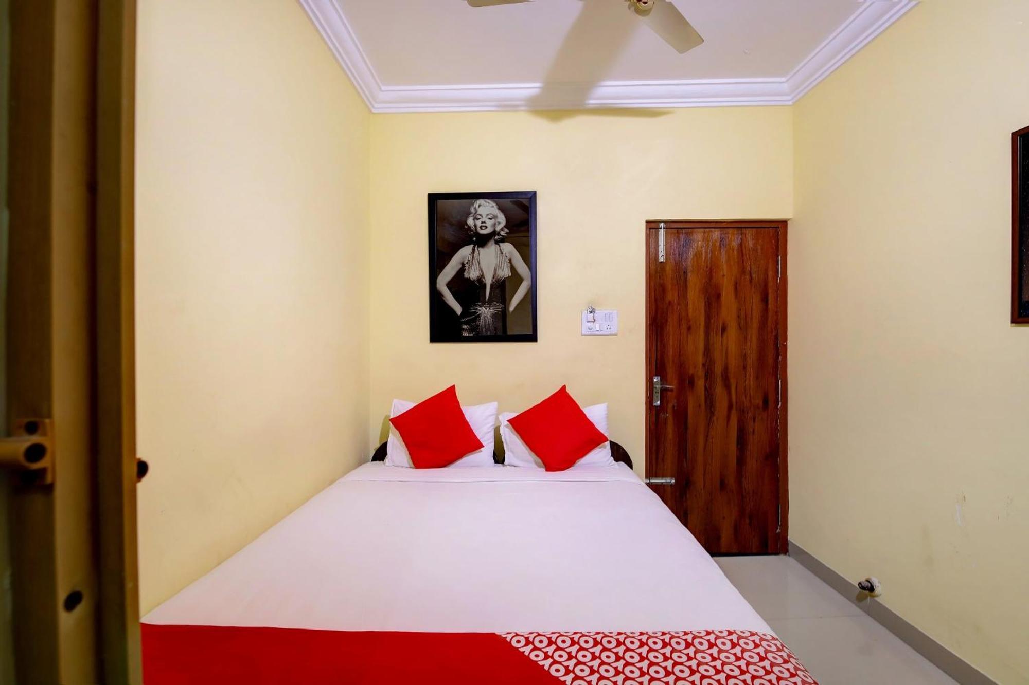 Hotel O Hotel Utsav Palace Bangalore Buitenkant foto